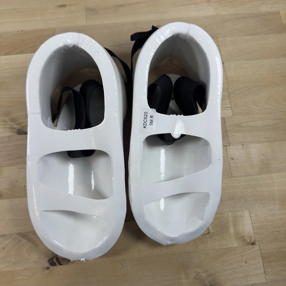Dyna Martial Arts Dyna Kicks Sparring Foot Protection Adult Small White KDC620